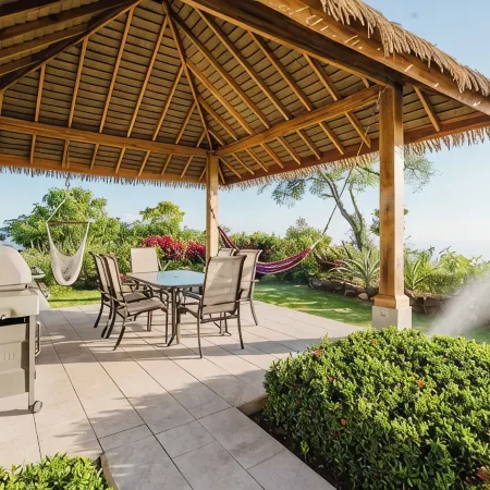 Casa Montaña - Majestic Ocean Views at Dominical Hills