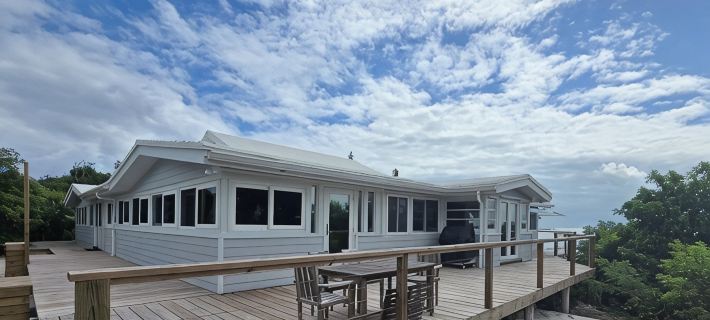 SEA'N STARS - 4 bedroom home with a panoramic view overlooking the Sea of Abaco. Hotels in Green Turtle Cay