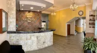 Hostal California Inn - 3-Star