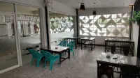 Lucky Hotel