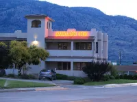 Avalon Inn Hotels in Osoyoos