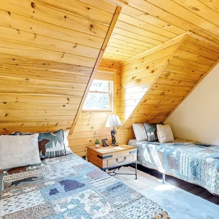 Cozy Cabin-WiFi, Game Room, Mountain Views, Hot Tub Fully Stocked, Pet Friendly! Ξενοδοχεία στην πόλη Watauga
