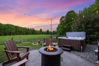 Luxury Riverfront Home on 15+ Private Acres • Hot Tub • Game Room • Sleeps 16 - Wi-Fi