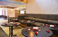 Hotel Palace - 2 ดาว