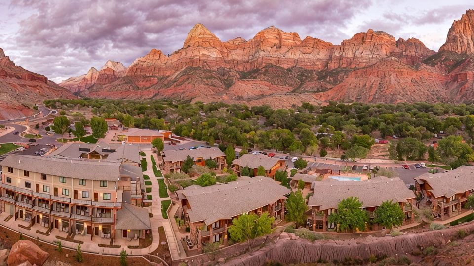Cable Mountain Lodge
