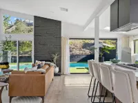 New Chic & Spacious, Pool, Hot Tub Pristine, Free Park,AC,Hike, Groups Hotels near Lake Murray