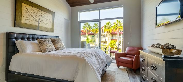 Luxury Coronado Home 500ft to Beach, Ferry, & Restaurants + Rooftop Ξενοδοχεία στην πόλη Coronado