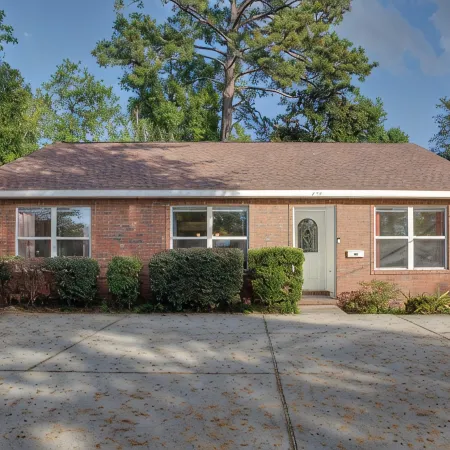 4BD w/ Backyard BBQ & Games - 5Mins FSU & Downtown