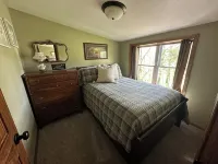 Private Meramec River Frontage!! Cozy Cabin with River Views and Access!! - Hytter