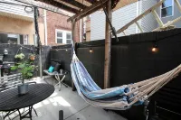 Gorgeous! Parking! Park Front! - Perfect Center City Location! - Holiday bungalows