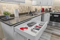 Work Here!! King Bed, 400+ Mbps WiFi, BYU - 4-Star