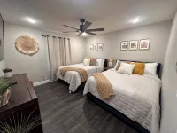 Stunning Brand New 4BR Lakeview Home with 8 person HotTub - 4-Star