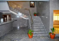 C to C Luxury Hotel - balcón