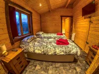 New Forest Lodges - parking