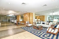 FEATURED ON TV  “MAKING WAVES” OCEANFRONT PENTHOUSE - 4 stjerner