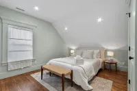 Spring Escape in Hatchville – Sleeps 6 + Dogs! - 4성급