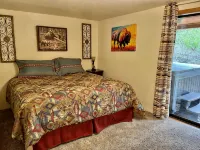 3 Little Bears - GREAT location; secluded feel! - Chalets