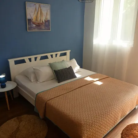 Cozy Studio with Terrace- Street view