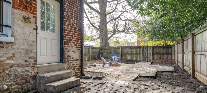 Modern, Lovely and Spacious Home Hotels in Richmond