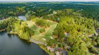 Luxury Golf Simulator, Golden Tee, Shuffleboard, Hot Tub and Stunning Views! - Wi-Fi