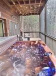 山間溫馨小屋，遊戲室、家庭影院、火坑，無清潔費! - 木屋