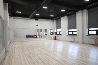Cross Apartments and Tours - Gym