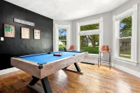 The White House - Close to campus + downtown - lots of room for everyone - Bungalows