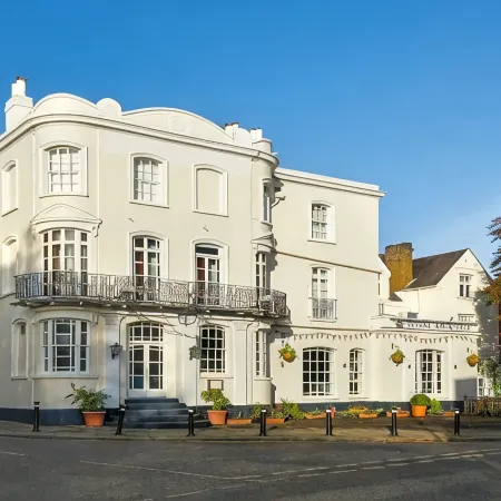 The Royal Adelaide Hotel