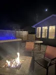 Cape Mindy HOT TUB Sleeps 8, Dog & EV Friendly, Outdoor Shower - 4つ星