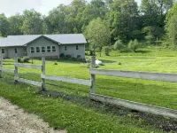 Private vacation house for larger groups near the Dells with heated game room. - Jacuzzi