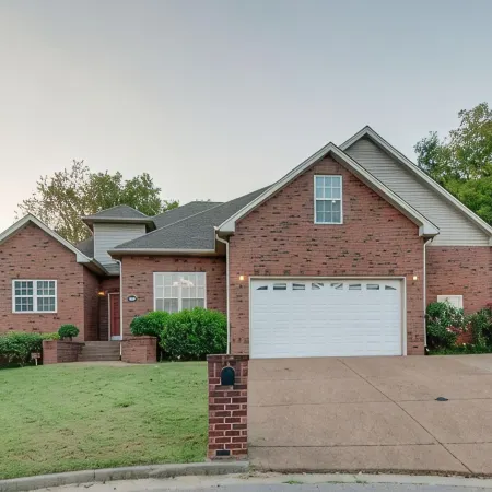 Family & Pet friendly - 3bd/2ba - East Nashville