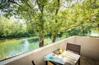 La Magnanerie d'Hôtes ,Le Jardin Secret - Pensions