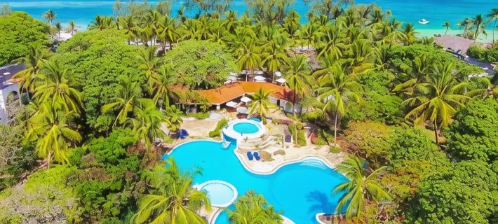 โรงแรม Diani Sea โรงแรมในหาดดิอานี่