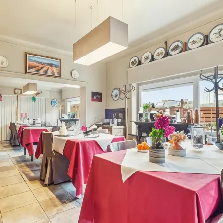 Elckerlyck Inn Hotel