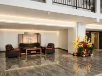 Gui He International Hotel Hotels near Wat Krom