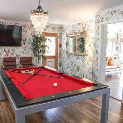 Tranquil Luxury Hot Tub Near Downtown, Airport Fitness & Recreational Facilities