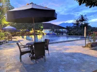 Taman Bukit Palem Resort - Uima-altaat