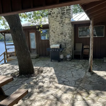 Private Cabin on 10 Acre Lake with Great Bass Fishing, 4.5 Miles from Boerne