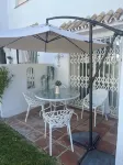 Lovely 3 bed 3 bath end villa with pool and beautiful port in Duquesa - 무료 와이파이