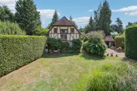 2-Bed Barn| Private Drive & Gardens - By Tempstay - 2-Star