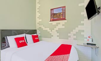 Super OYO 3208 Villa Inn App Trawas Bintaro Syariah