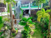 Turtle Inn Resort Hotel a 