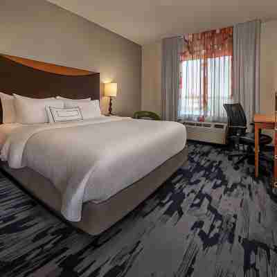 Fairfield Inn & Suites Harrisonburg Rooms