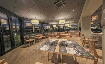 Ibis Styles Clermont Ferrand le Brezet Aeroport