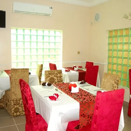 144 Suites Luxury Hotel