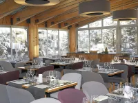 Le Pic Blanc Hotels in Huez