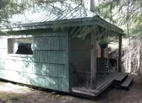 Renfro's Lakeside Retreat - Cabin's and R.V. Park فنادق في Primrose
