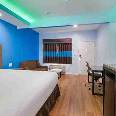Americas Best Value Inn Aldine Westfield Rooms