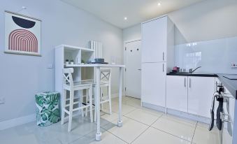 1-Bed City Nest in Cardiff