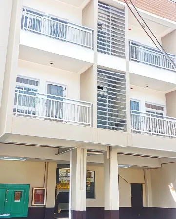 Sleep and Stay Hotel